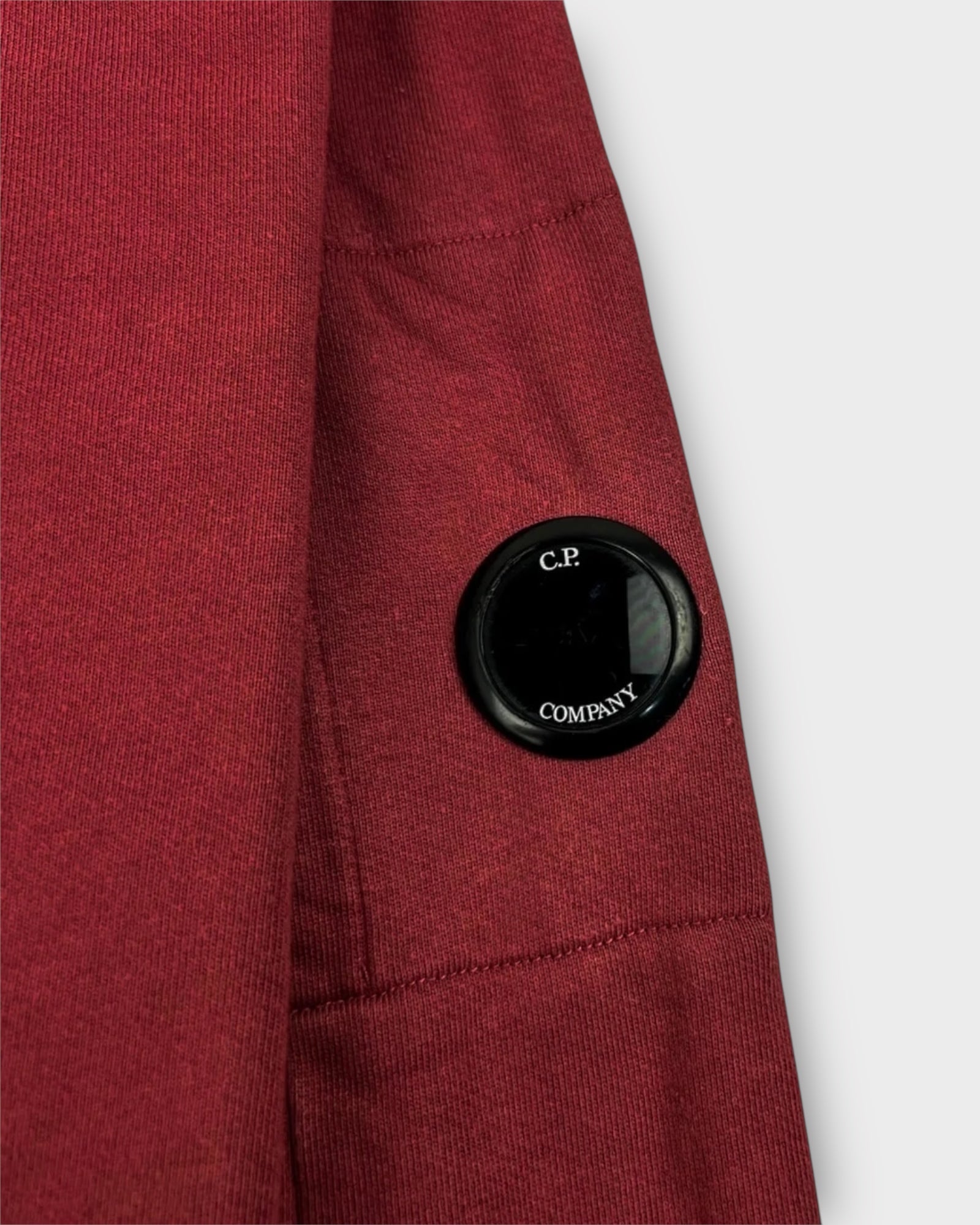 Pullover Jumper With Micro Lens
