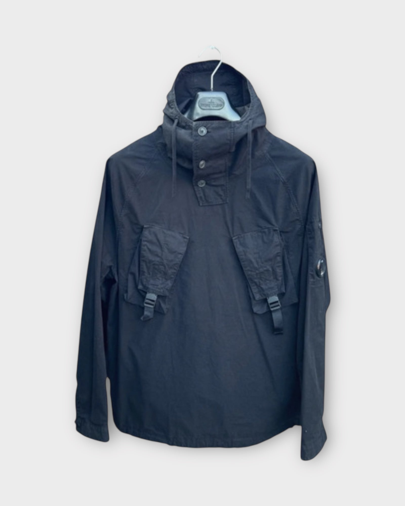 Double Pocket Smock With Micro Lens