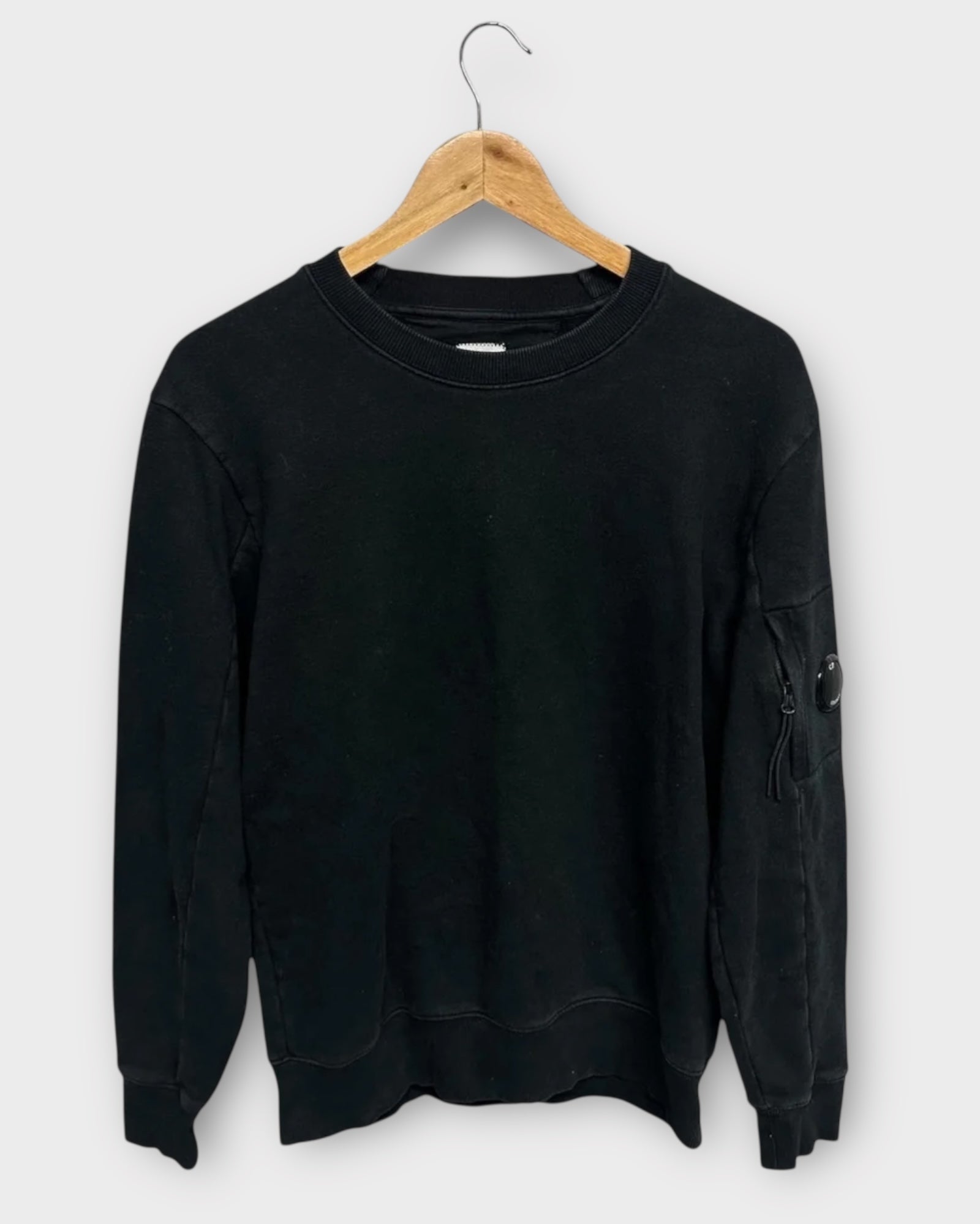Pullover Jumper With Micro Lens
