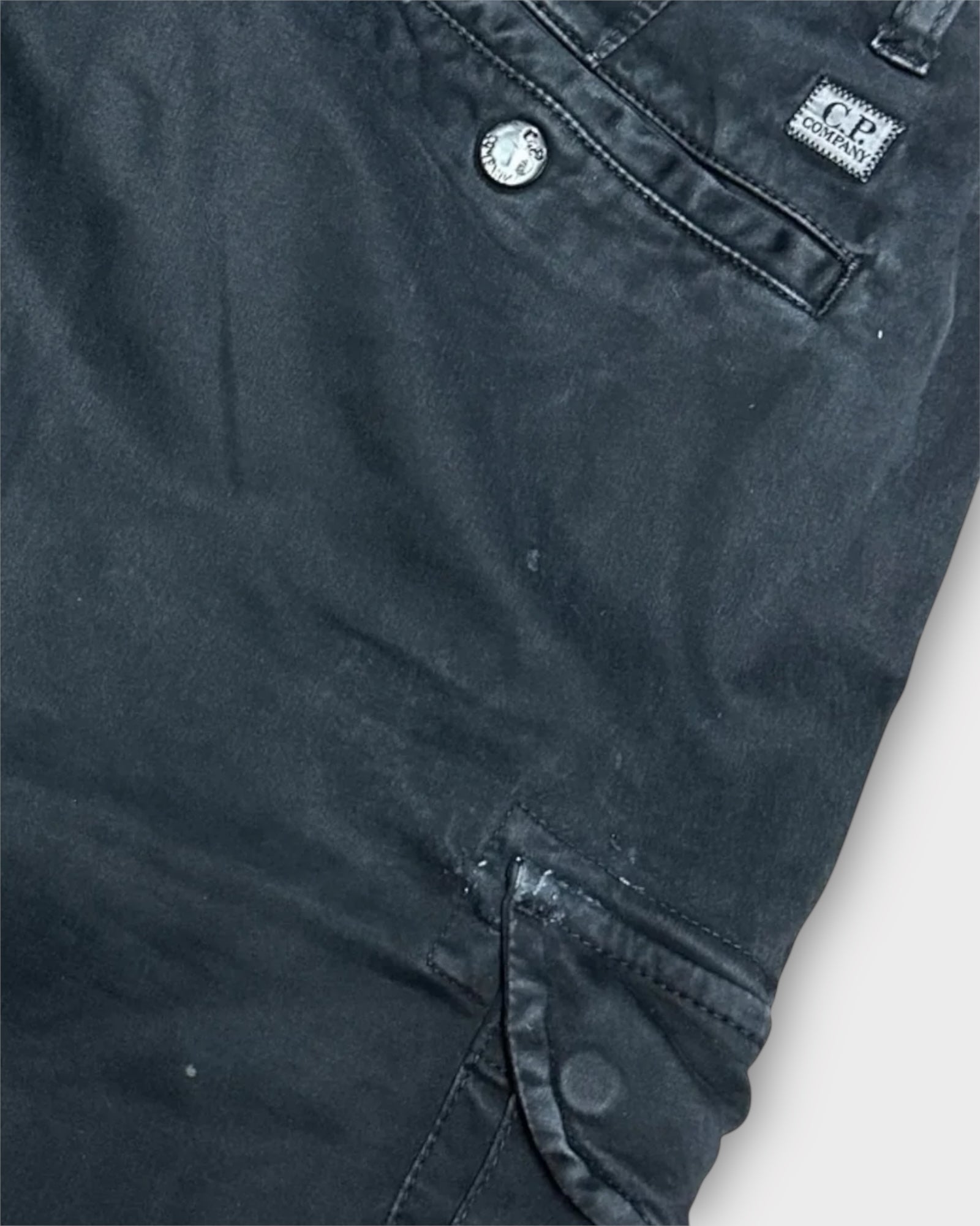 Cargos With Micro Lens