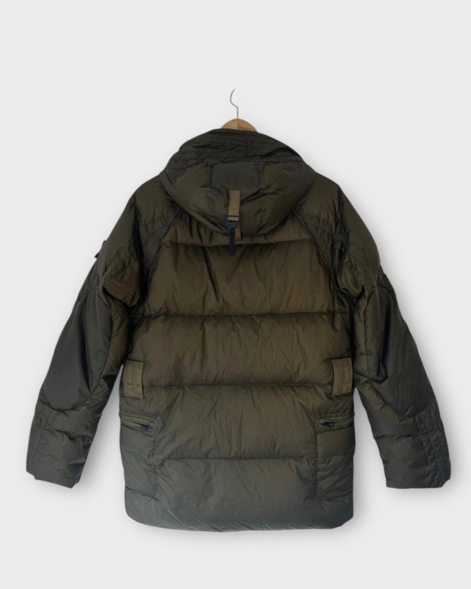 Goose Down Badge Puffer Jacket