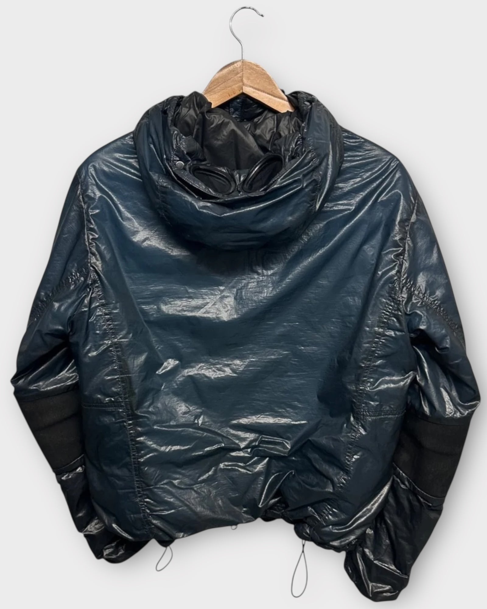 Outline Zip Up Goggle Jacket
