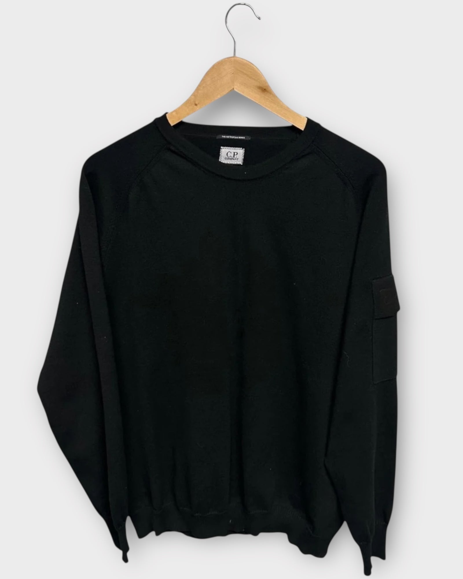 Metropolis Thin Knit Arm Logo Jumper