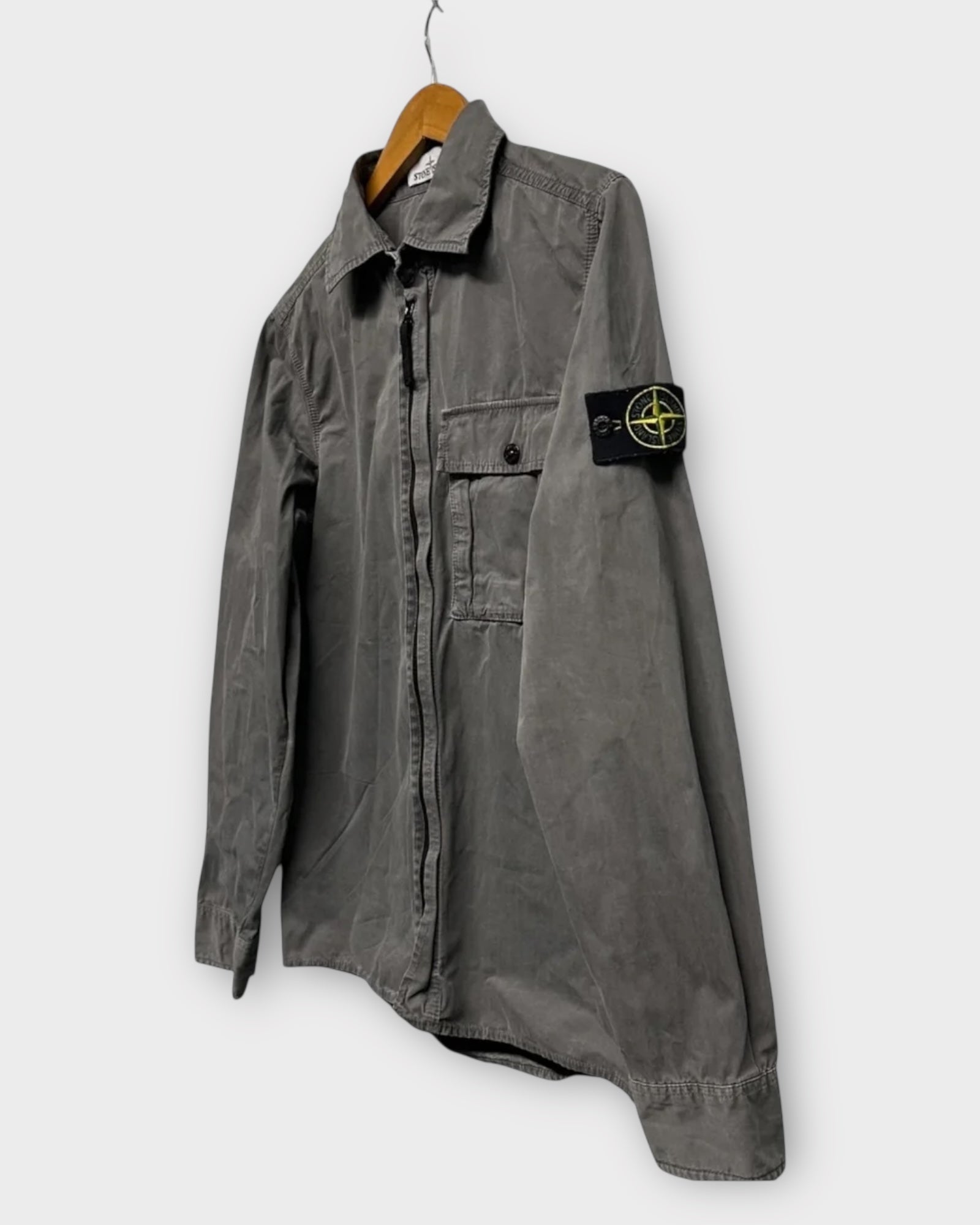 Single Pocket Full Zip Badge Overshirt